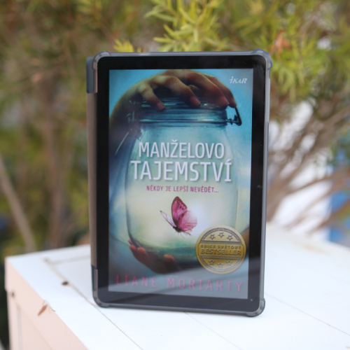 Manželovo tajemství – Liane Moriarty – recenze