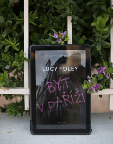 Byt v Paříži - Lucy Foleyová - recenze