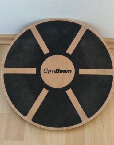Dřevěná balanční podložka WoodWork GymBeam – recenze