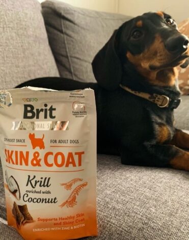 Funkční pamlsky Brit Care Dog Skin & Coat Krill 150 g recenze zkušenosti