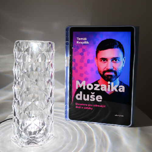 Mozaika duše – Tomáš Kvapilík – knižní recenze